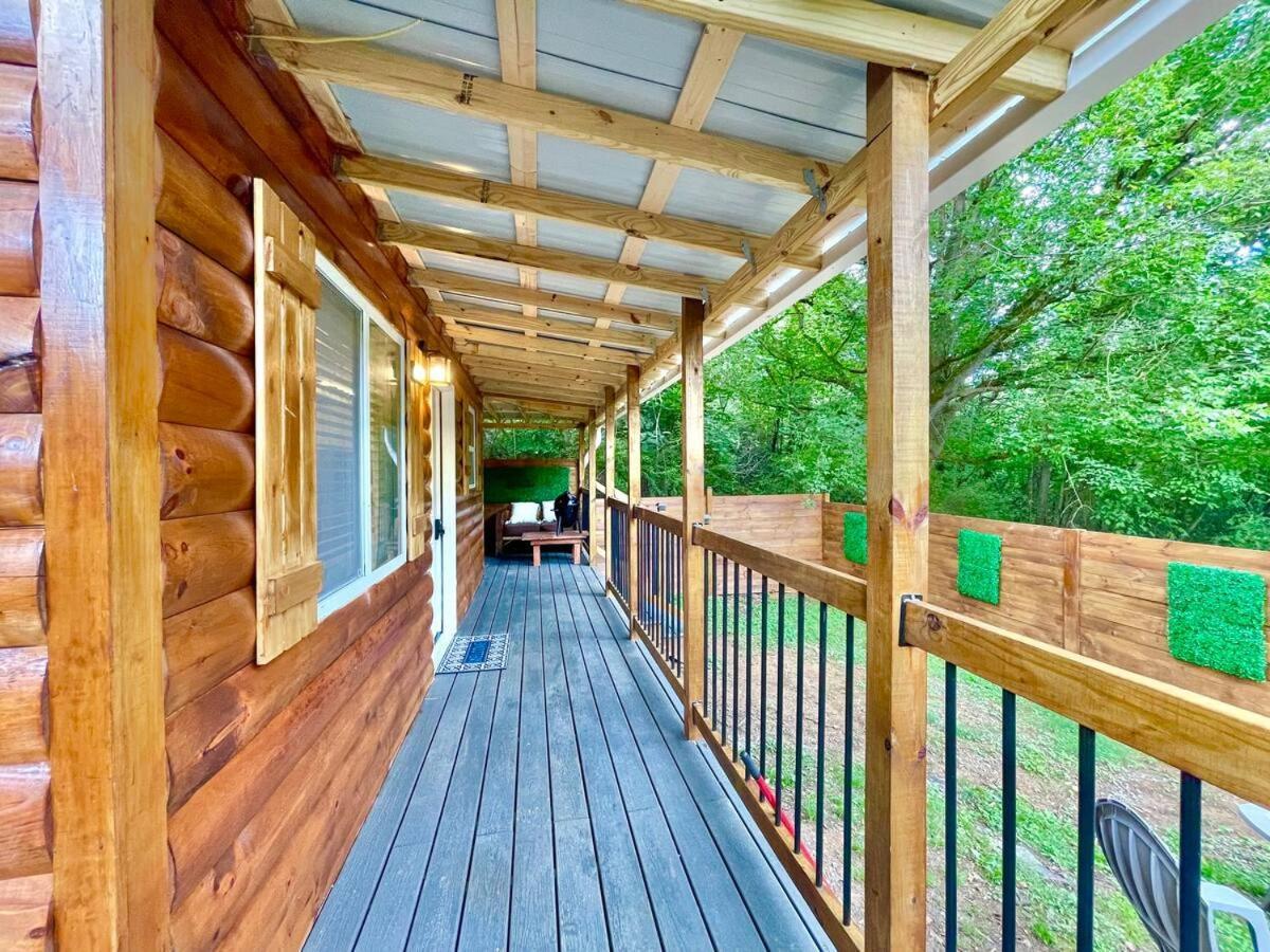 New Tiny Cabin Hot Tub Firepit Fenced Yard Sevierville Kültér fotó